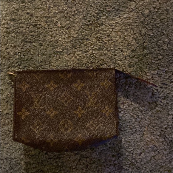 Authentic Louis Vuitton Toiletry Bag - Picture 2 of 5